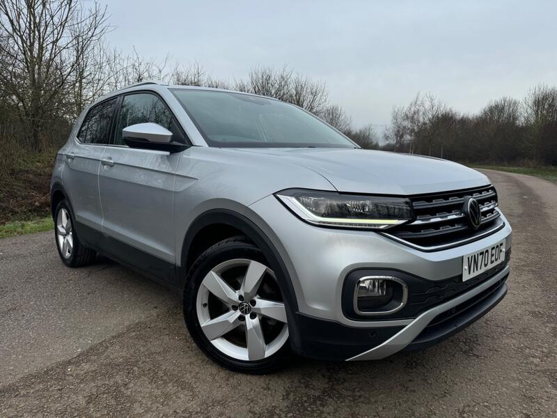 VOLKSWAGEN T-CROSS