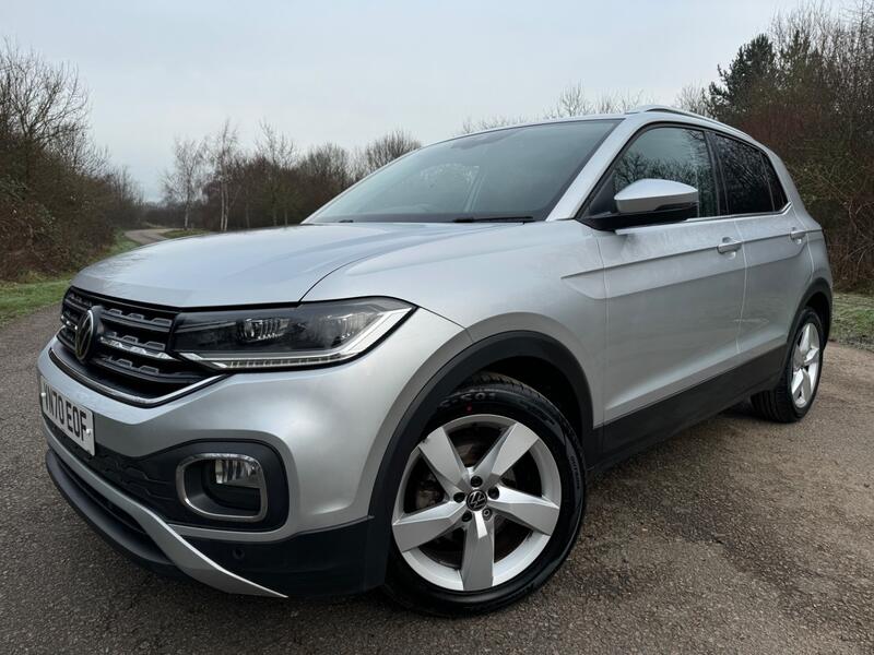 VOLKSWAGEN T-CROSS