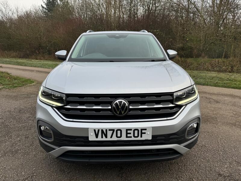VOLKSWAGEN T-CROSS