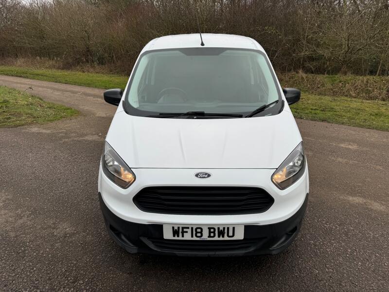 FORD TRANSIT COURIER