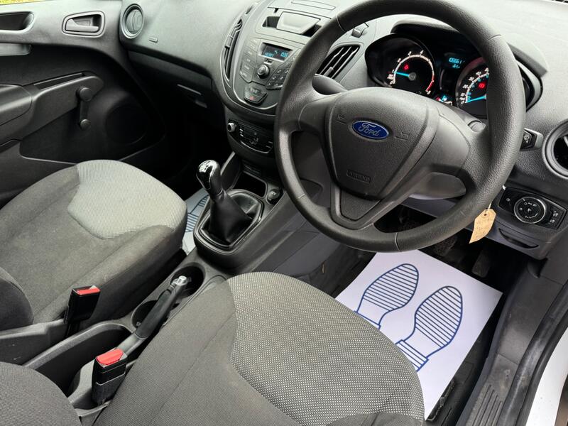 FORD TRANSIT COURIER