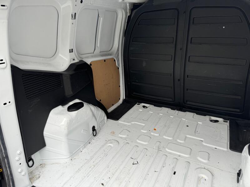 FORD TRANSIT COURIER