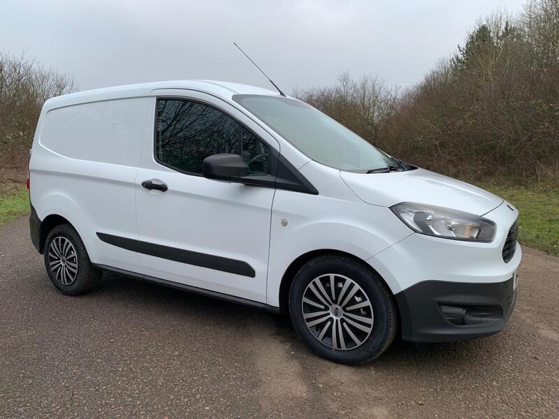 FORD TRANSIT COURIER
