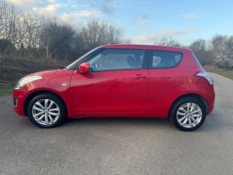SUZUKI SWIFT