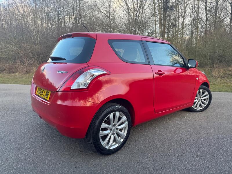 SUZUKI SWIFT