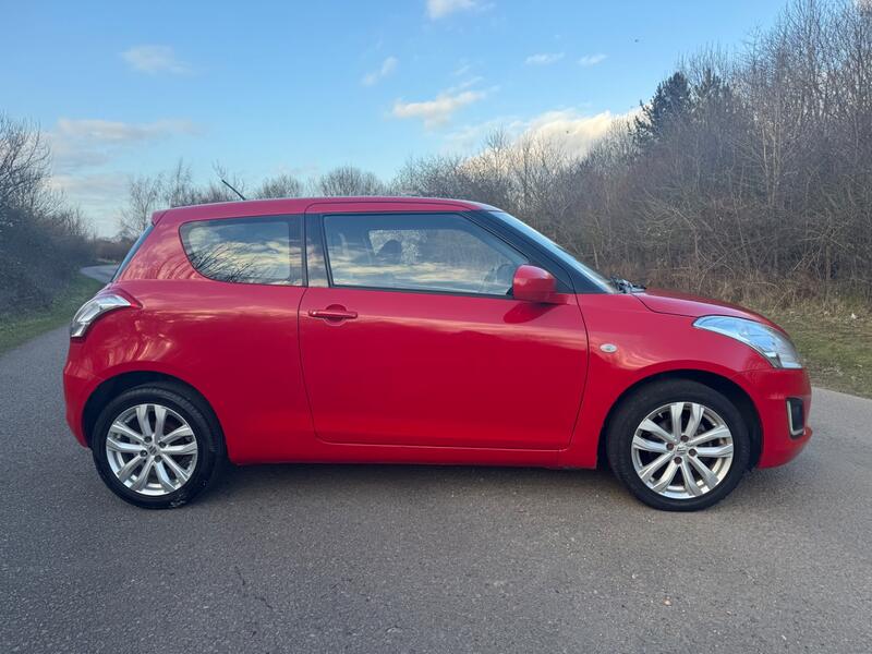 SUZUKI SWIFT