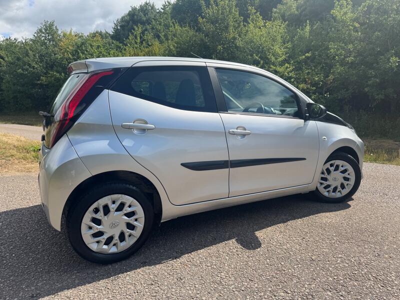 TOYOTA AYGO