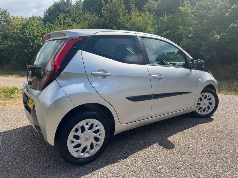 TOYOTA AYGO