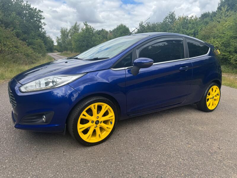 FORD FIESTA