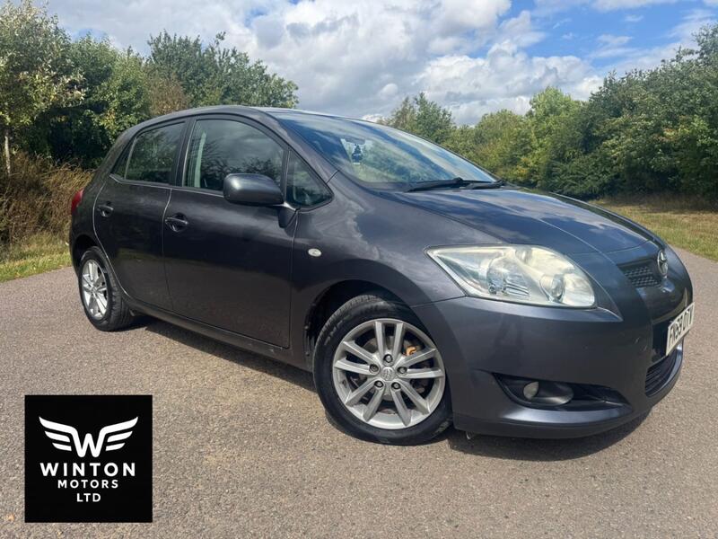TOYOTA AURIS 1.6 V-Matic TR